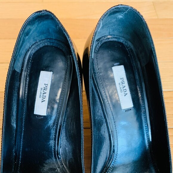 PRADA Black Patent Leather Heels With Maroon Bow, Size 41 US 11 - Picture 12 of 16